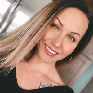 Meet your Posher, Natasha